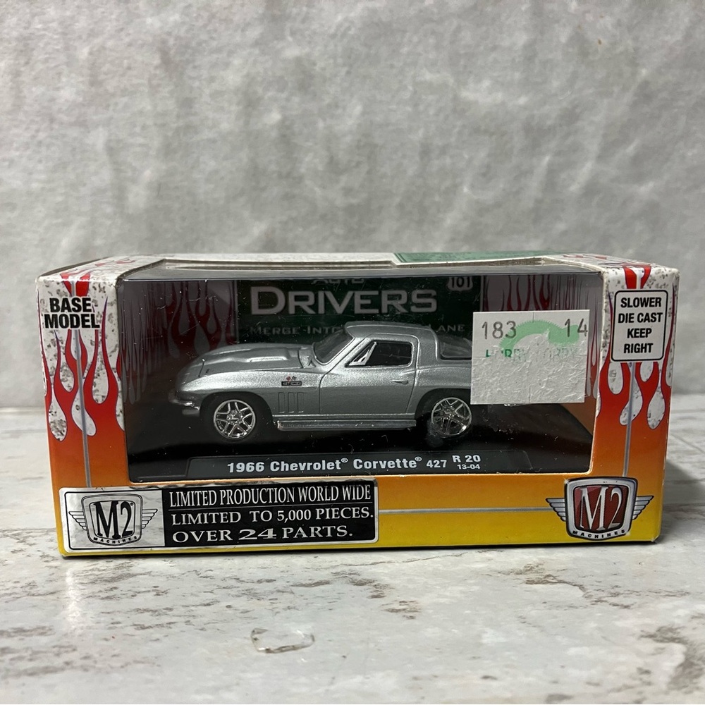 1966 Corvette 427 M2 Machines 1/64 Diecast  Limited Edition New In Box